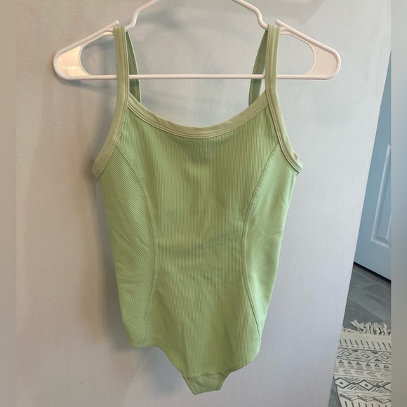 Lululemon Athletica Ribbed Yoga Bodysuit Creamy Mint Size 8 EUC - Picture 3 of 8